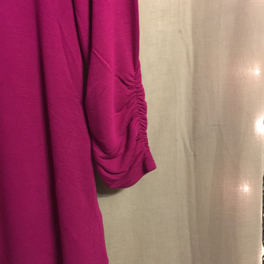 Fuschia tunic! - Picture 2 of 3
